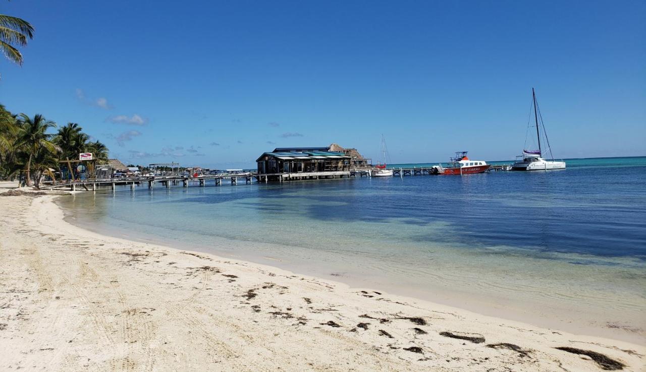 Ocean Tide Beach Resort San Pedro  Exteriör bild
